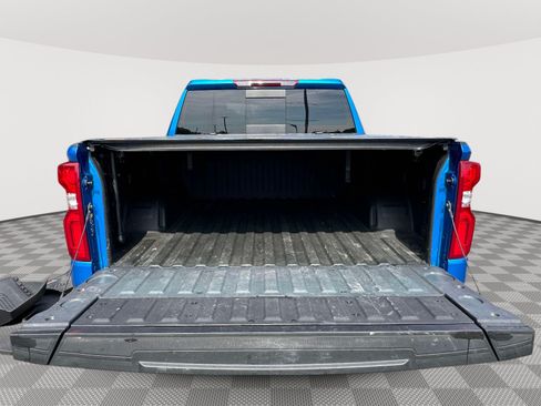 Used 2024 Chevrolet Silverado 1500 LT Trail Boss w/ Convenience Package II AWD/4WD image 31