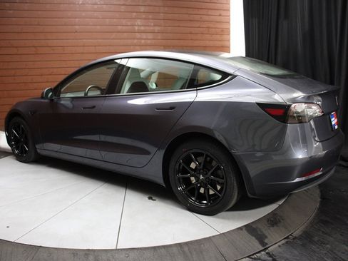 Used 2022 Tesla Model 3 image 63