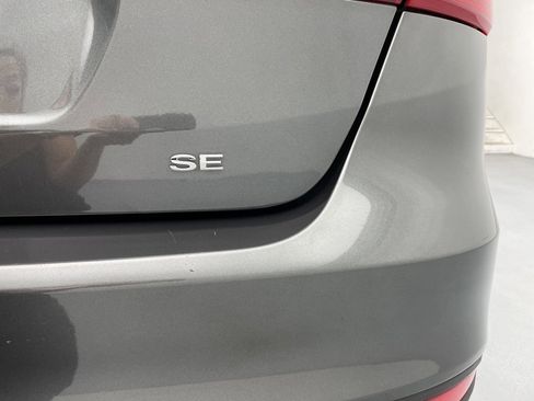 Used 2017 Ford Focus SE image 46