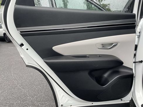Certified 2023 Hyundai Tucson SEL AWD/4WD image 2