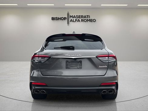 Used 2022 Maserati Levante Modena AWD/4WD image 4
