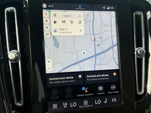 New 2026 Volvo XC40 B5 Plus w/ Protection Package Premier image 11