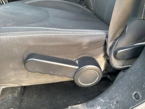 Used 2018 Jeep Wrangler Unlimited Sahara image 28