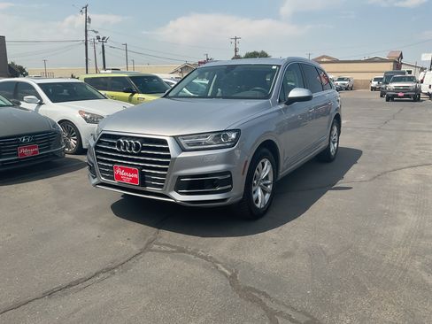 Used 2017 Audi Q7 3.0T Premium Plus AWD/4WD image 2