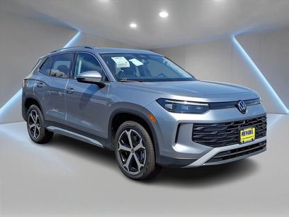 New 2026 Volkswagen Tiguan SE