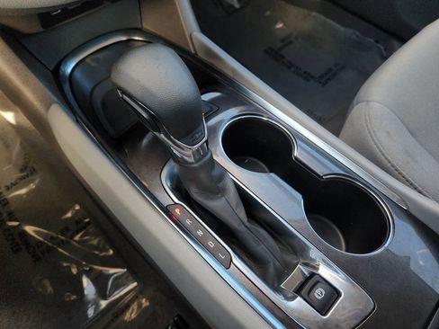 Used 2024 Chevrolet Malibu LT image 21