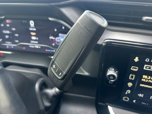 Used 2024 GMC Sierra 2500 Denali Ultimate image 23