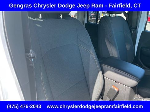 Certified 2025 Jeep Wrangler Unlimited Sahara w/ Safety Group AWD/4WD image 20
