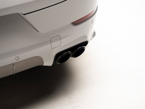 Used 2025 Porsche Cayenne Turbo image 31