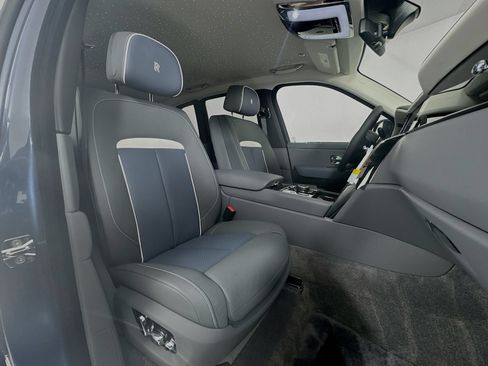 New 2026 Rolls-Royce Cullinan AWD/4WD image 28
