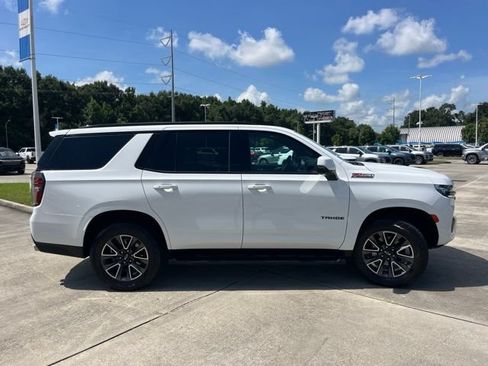 Used 2023 Chevrolet Tahoe Z71 w/ Z71 Off-Road Package AWD/4WD image 10