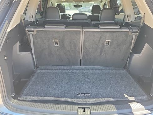 Used 2024 Volkswagen Atlas SEL Premium R-Line AWD/4WD image 10
