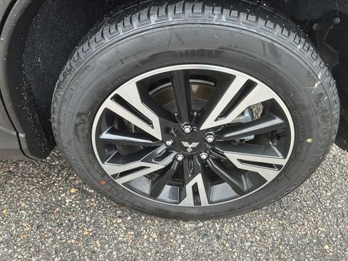 Used 2025 Mitsubishi Eclipse Cross SE image 15