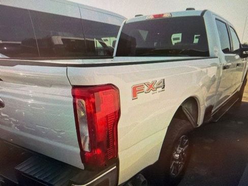 Used 2025 Ford F250 XLT w/ FX4 Off-Road Package AWD/4WD image 4