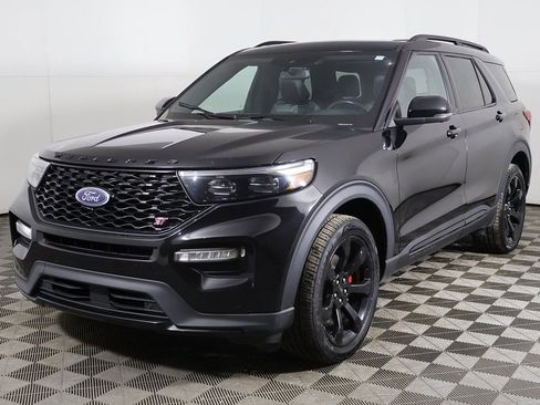 Used 2022 Ford Explorer ST w/ Equipment Group 401A image 12