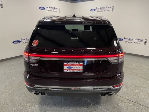 Used 2023 Lincoln Aviator AWD w/ Premium Package image 5