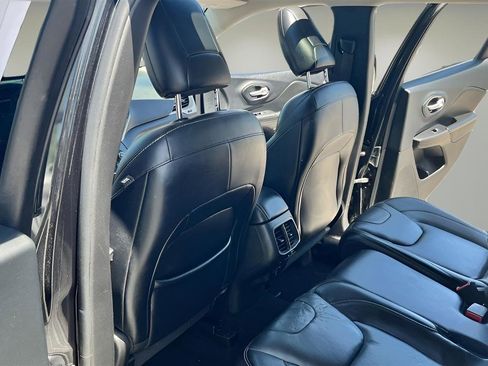 Used 2016 Jeep Cherokee Limited AWD/4WD image 19