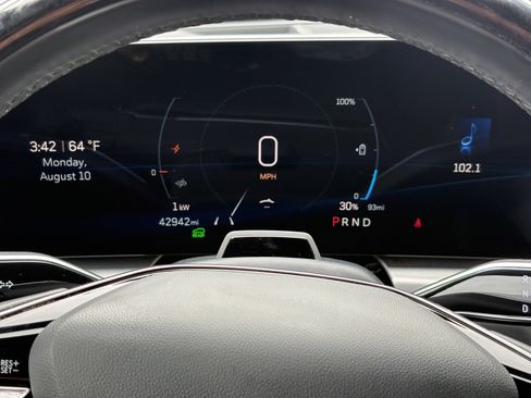 Certified 2024 Cadillac Lyriq Sport AWD/4WD image 22