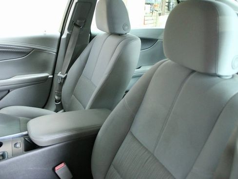 Used 2014 Chevrolet Impala LS image 17