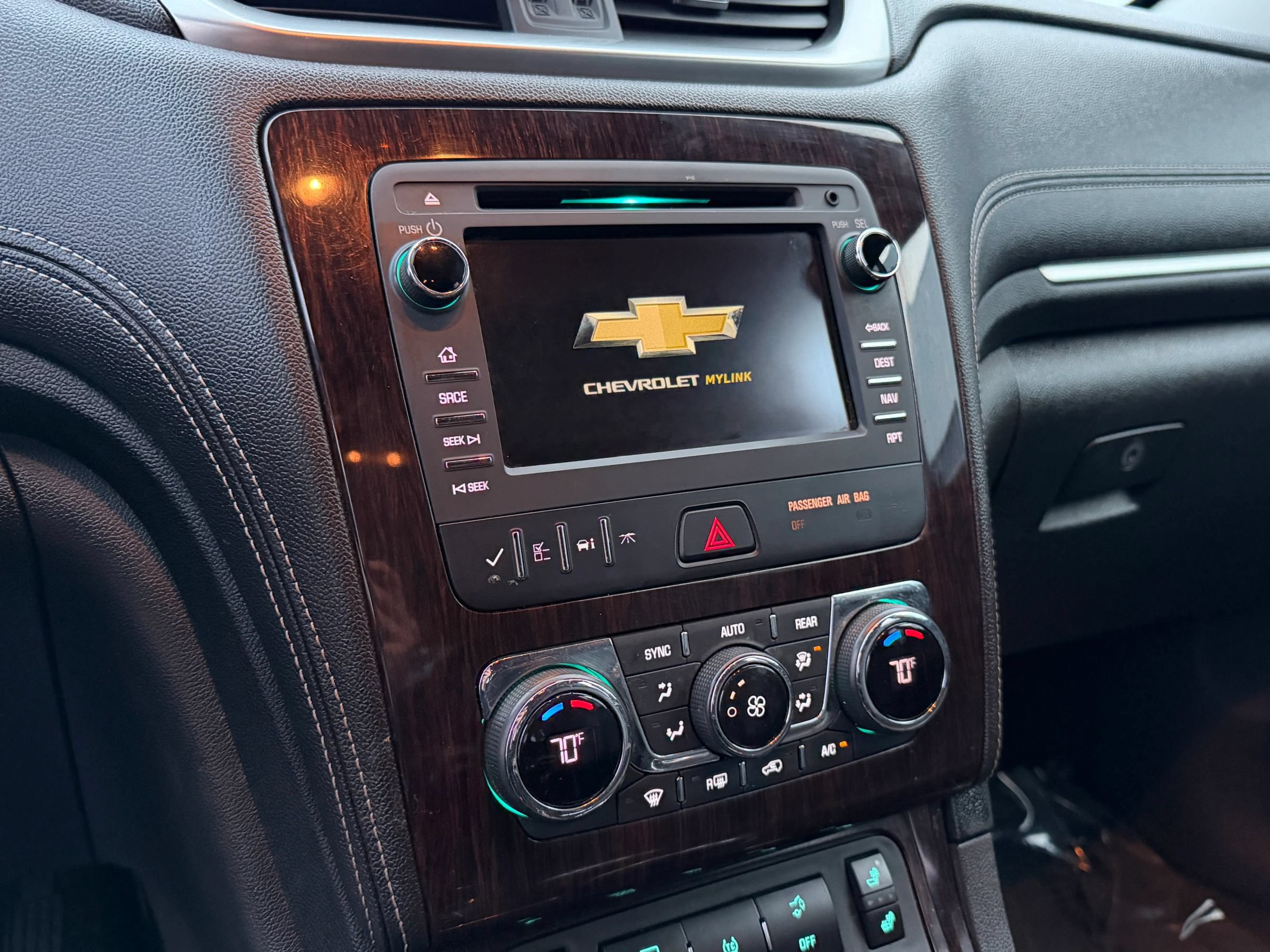 Used 2017 Chevrolet Traverse LT AWD/4WD image 14