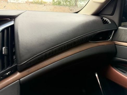 Used 2016 Cadillac Escalade ESV Premium image 32