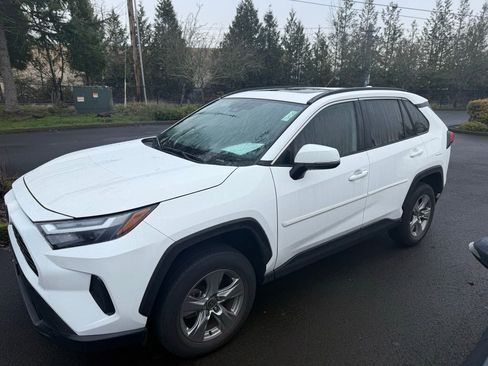 Used 2023 Toyota RAV4 XLE image 2