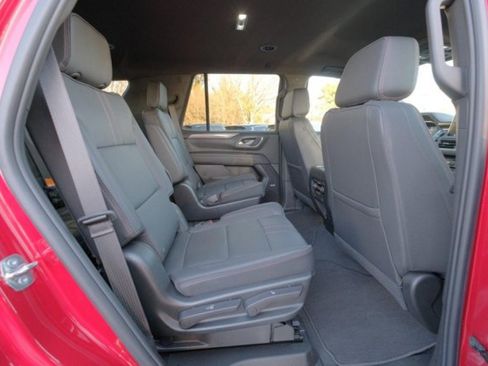 Used 2023 Chevrolet Tahoe RST w/ RST Performance Edition AWD/4WD image 18