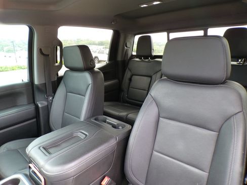 Used 2021 GMC Sierra 1500 SLT w/ SLT Premium Package AWD/4WD image 11