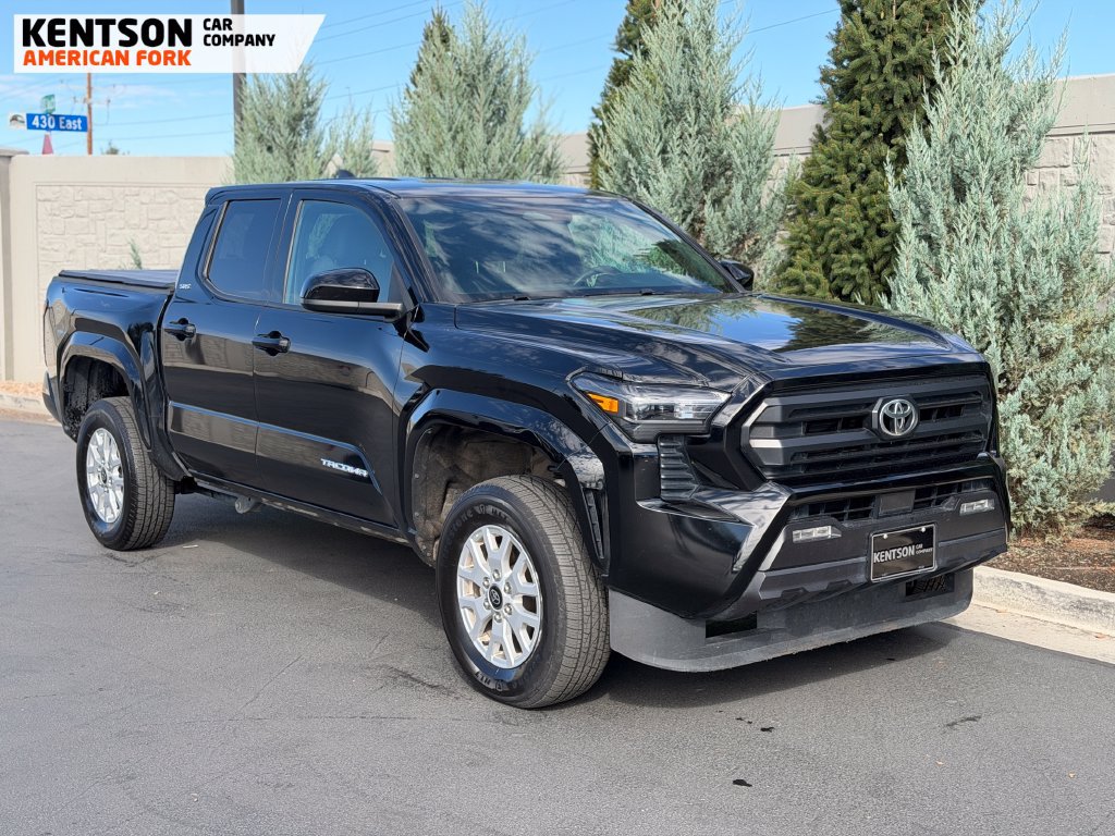 Used 2025 Toyota Tacoma SR5 AWD/4WD image 10