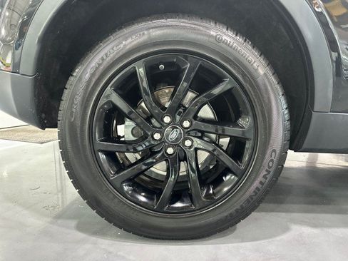 Used 2019 Land Rover Discovery Sport HSE AWD/4WD image 8