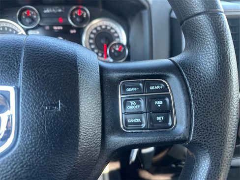 Used 2015 RAM 1500 Express image 29