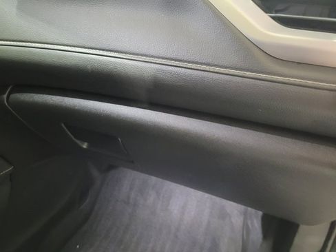 Used 2022 GMC Acadia SLT w/ GMC Pro Grade Package image 73