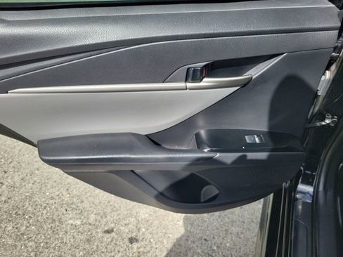 Used 2025 Toyota Camry SE w/ Multimedia Upgrade Package image 9