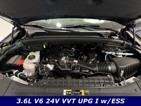 Used 2023 Jeep Grand Cherokee Limited image 12