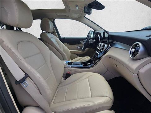 Certified 2021 Mercedes-Benz GLC 300 image 19