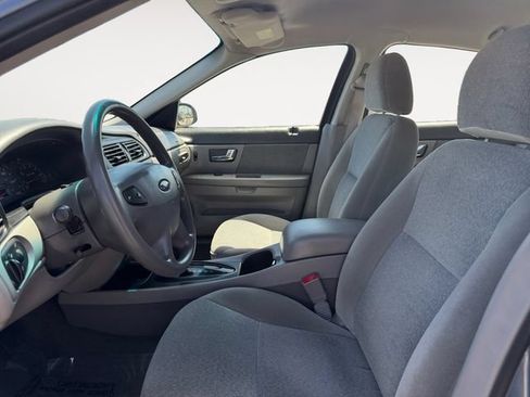 Used 2000 Ford Taurus SES FWD image 9