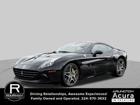 Used 2015 Ferrari California T RWD image 1