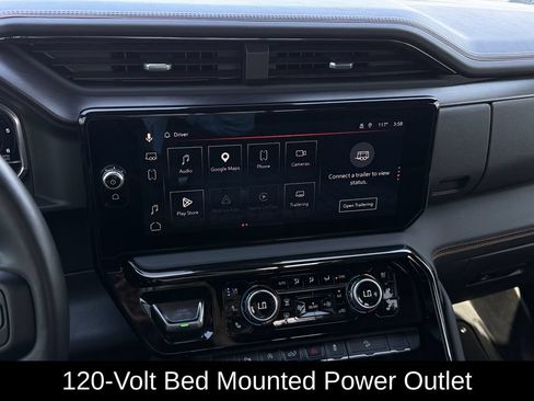 Used 2024 GMC Sierra 1500 AT4 w/ Technology Package AWD/4WD image 19