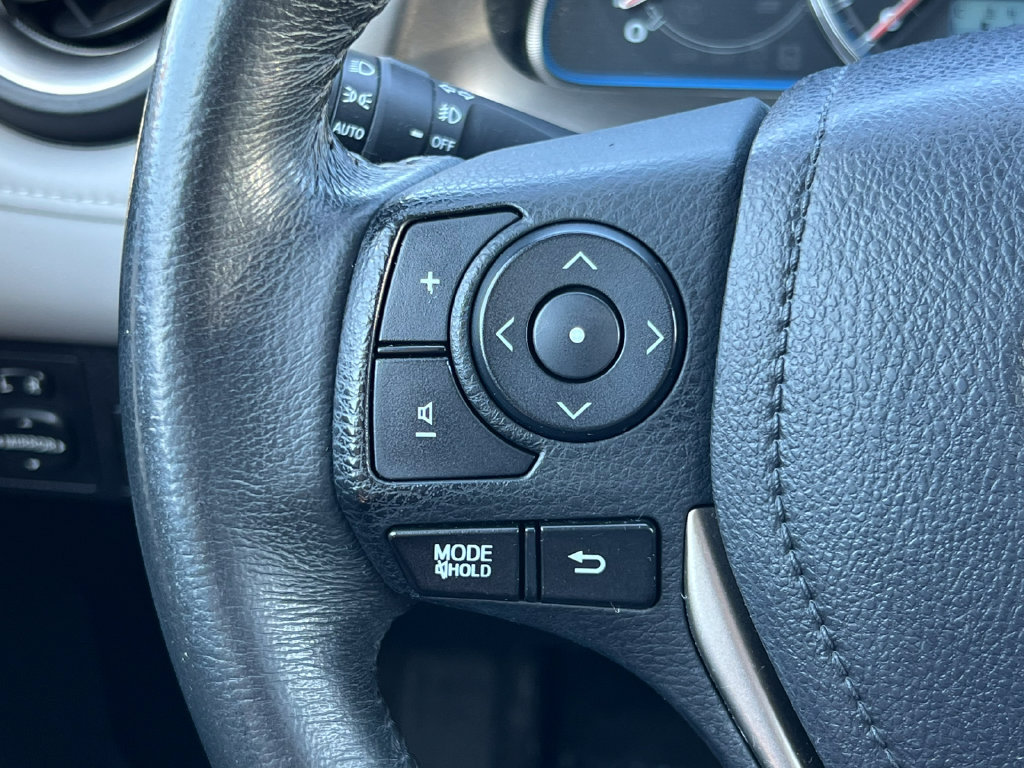Used 2015 Toyota RAV4 Limited w/ Technology Package AWD/4WD image 20