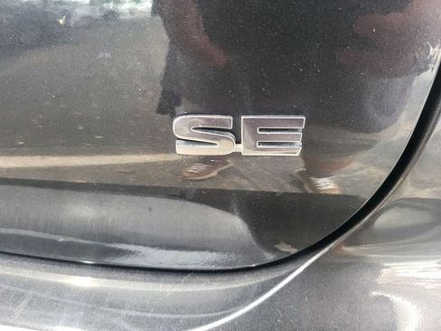 Used 2025 Mitsubishi Outlander SE image 6