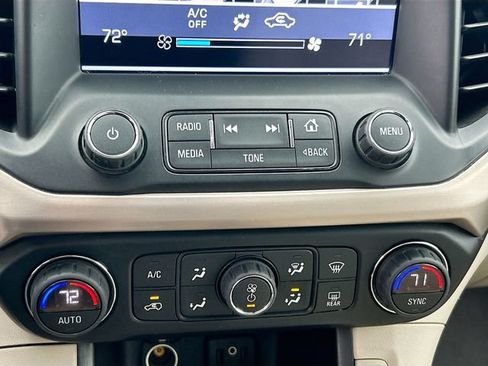 Used 2019 GMC Acadia Denali w/ Technology Package AWD/4WD image 22