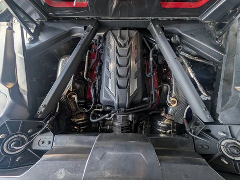 Used 2024 Chevrolet Corvette Stingray Premium Cpe w/ Battery Protection Package RWD image 13