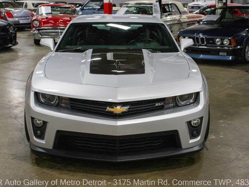 Used 2012 Chevrolet Camaro ZL1 image 11