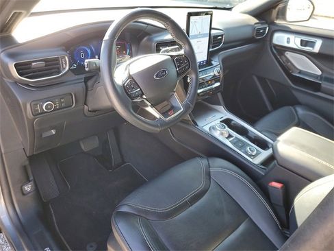 Used 2023 Ford Explorer ST w/ Equipment Group 401A image 17