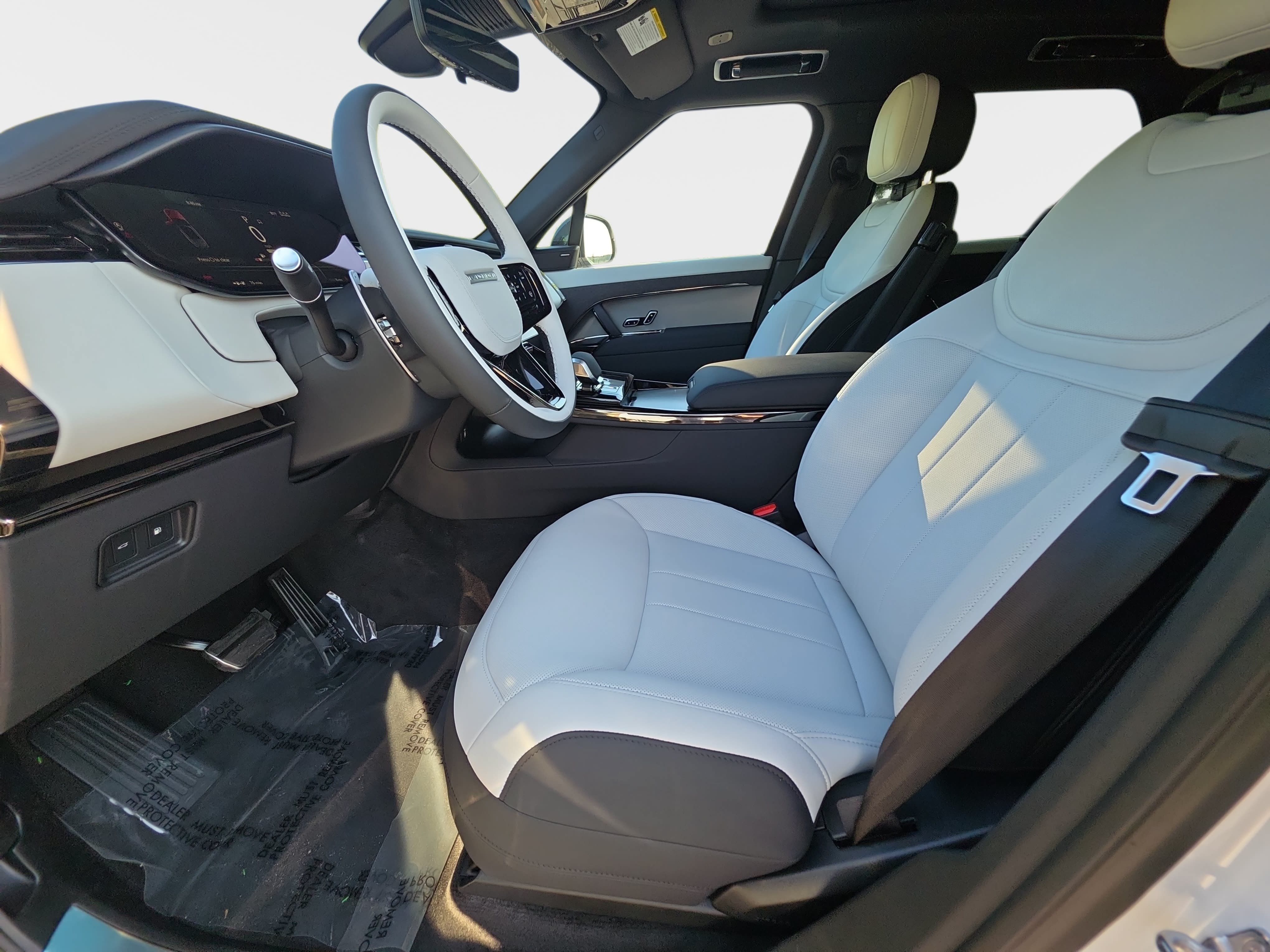 New 2026 Land Rover Range Rover Sport Dynamic SE AWD/4WD image 15