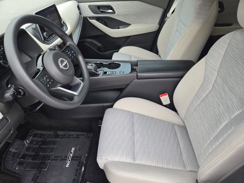 Used 2023 Nissan Rogue SV image 21