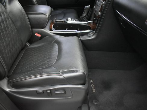 Used 2019 INFINITI QX80 Luxe image 30