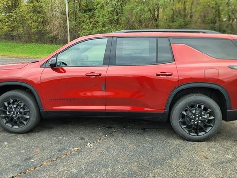 New 2026 Chevrolet Traverse LT w/ Midnight/Sport Edition image 6