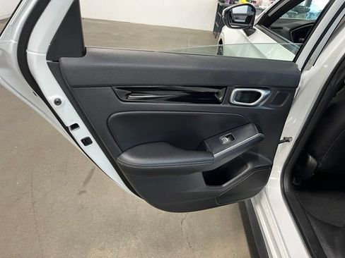 Used 2024 Honda Civic Sport Touring image 19