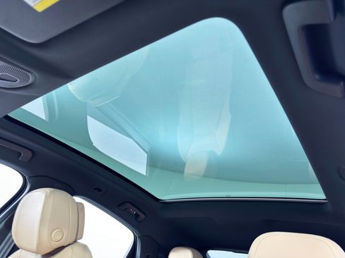 Used 2024 Porsche Cayenne S image 12